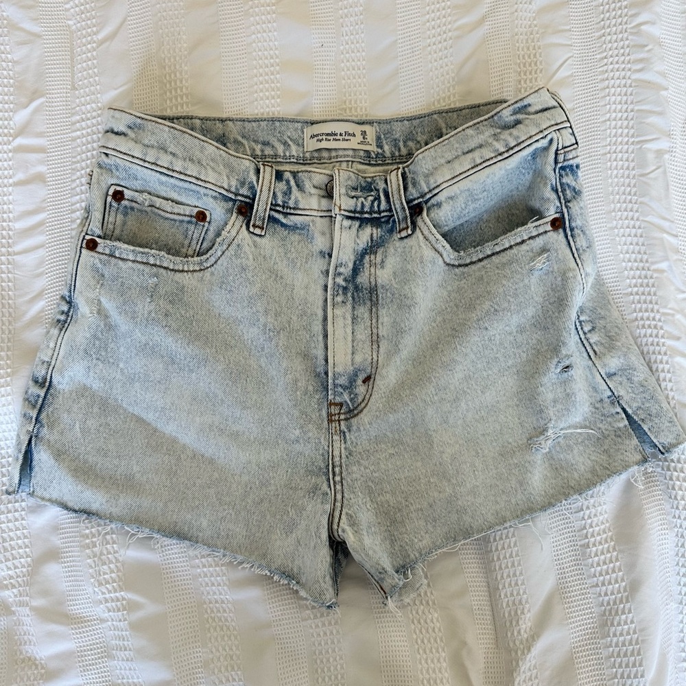 Abercrombie & Fitch High Rise Mom Short